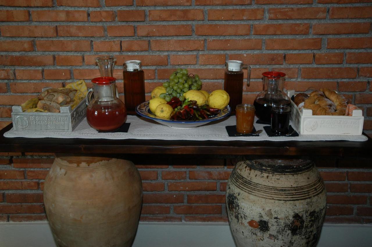 Castello D'Alcontres Guest House 3 Stelle Ница ди Сицилия Екстериор снимка