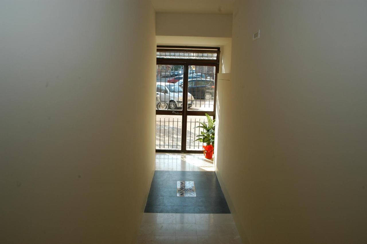 Castello D'Alcontres Guest House 3 Stelle Ница ди Сицилия Екстериор снимка