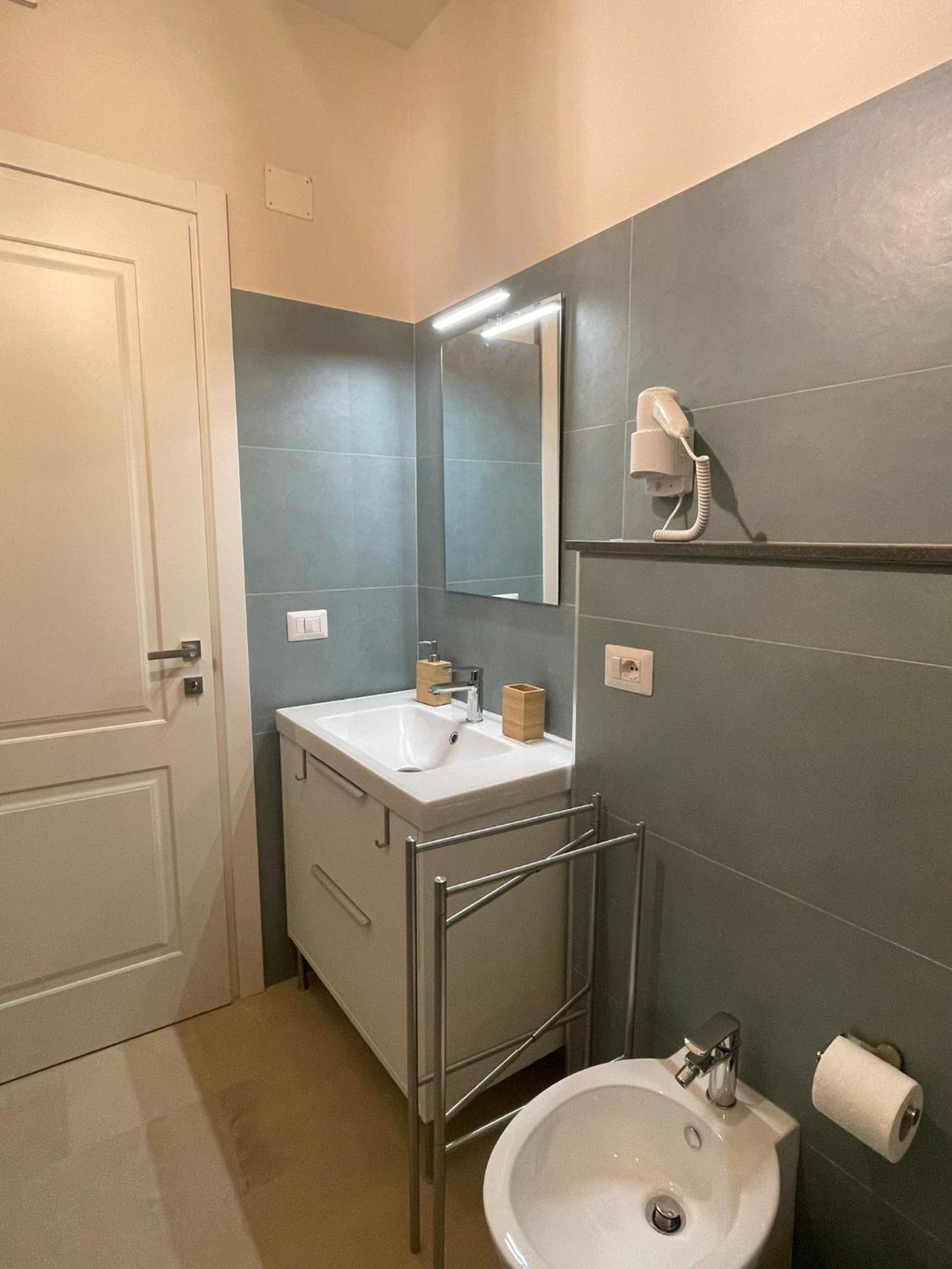 Castello D'Alcontres Guest House 3 Stelle Ница ди Сицилия Екстериор снимка